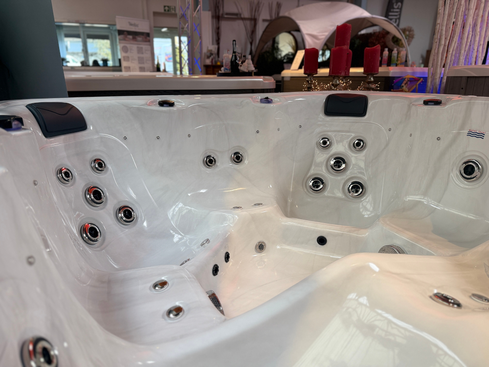 Waterwave Whirlpool Detroit