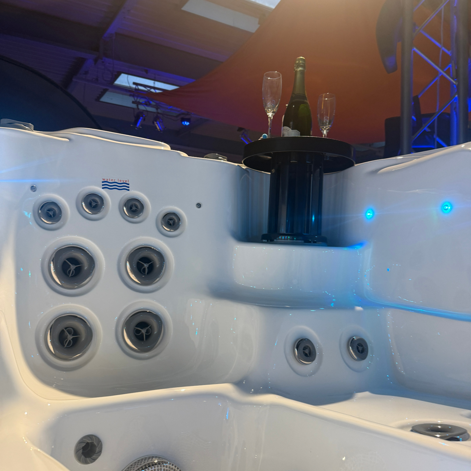 Whirlpool Angebot Vancouver von Waterwave Spas