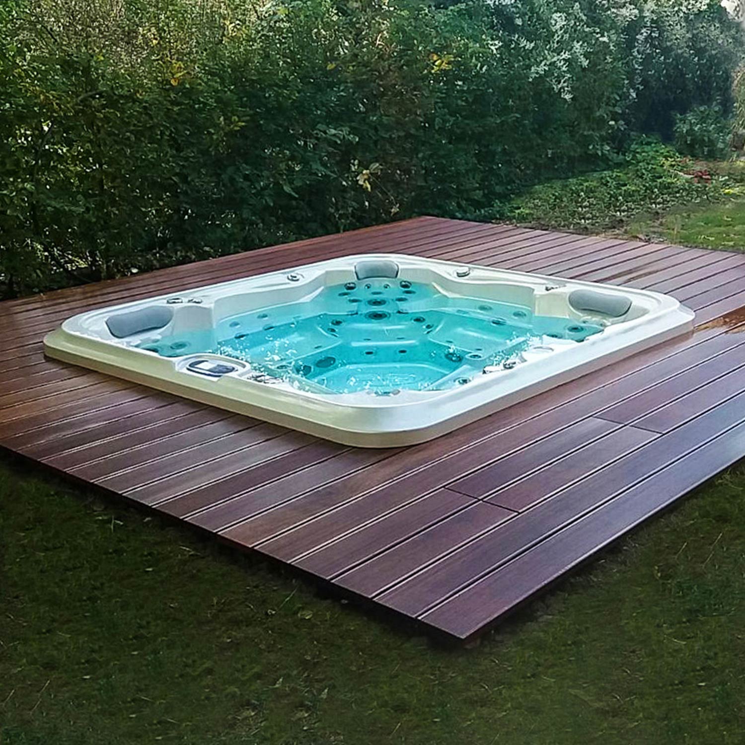 Whirlpool eingelassen in Herne