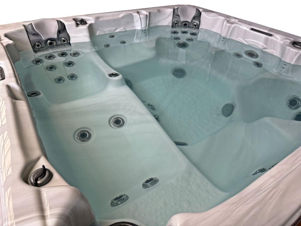 gebrauchte Whirlpools Latitude