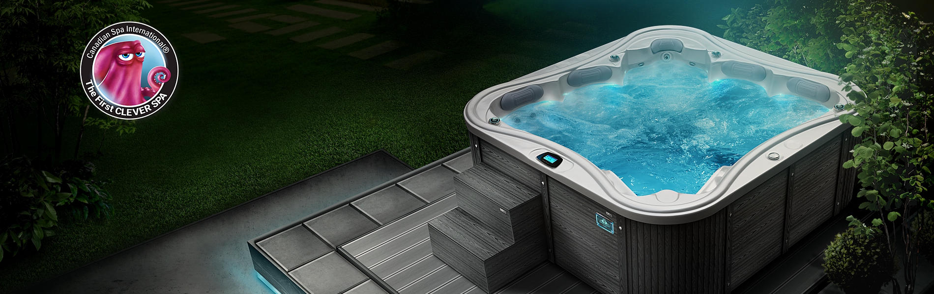 Whirlpool auf Podest im Garten