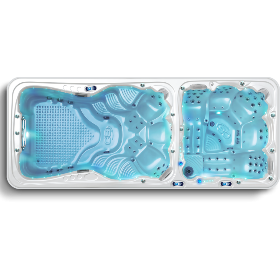 Swim Spa mit Whirlpool von oben gefüllt