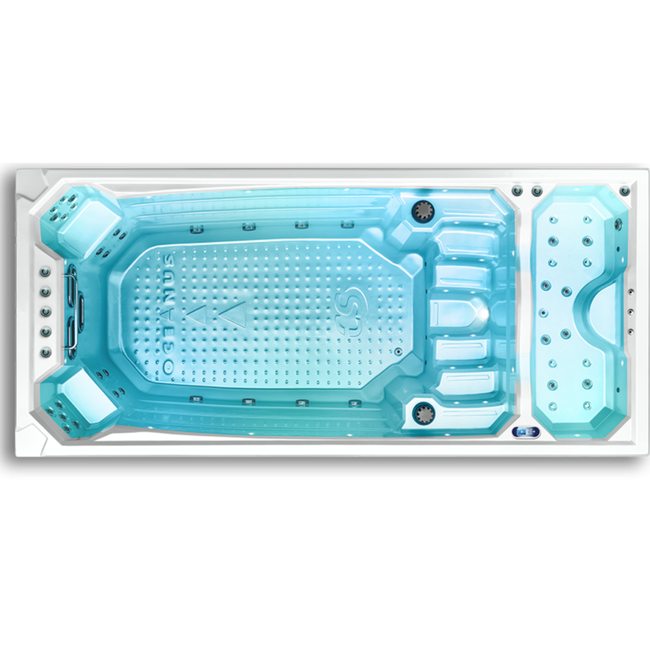 Oceanus Swimspa gefüllt mit Wasser