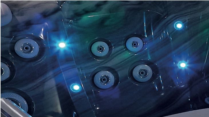 Das höhenverstellbare Neckflex Kissen mit Nackenmassage Funktion