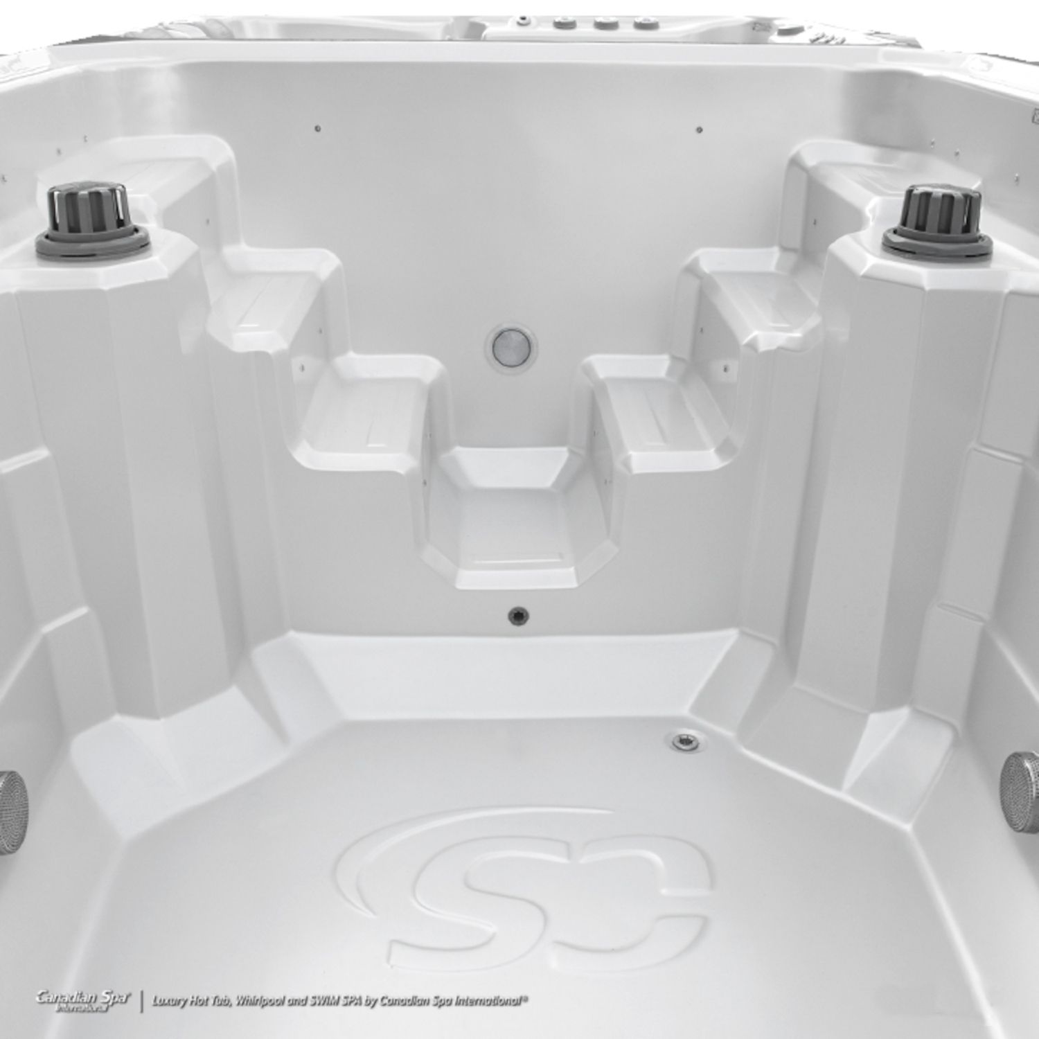 EInstieg in Swim Spa Nautilus XL