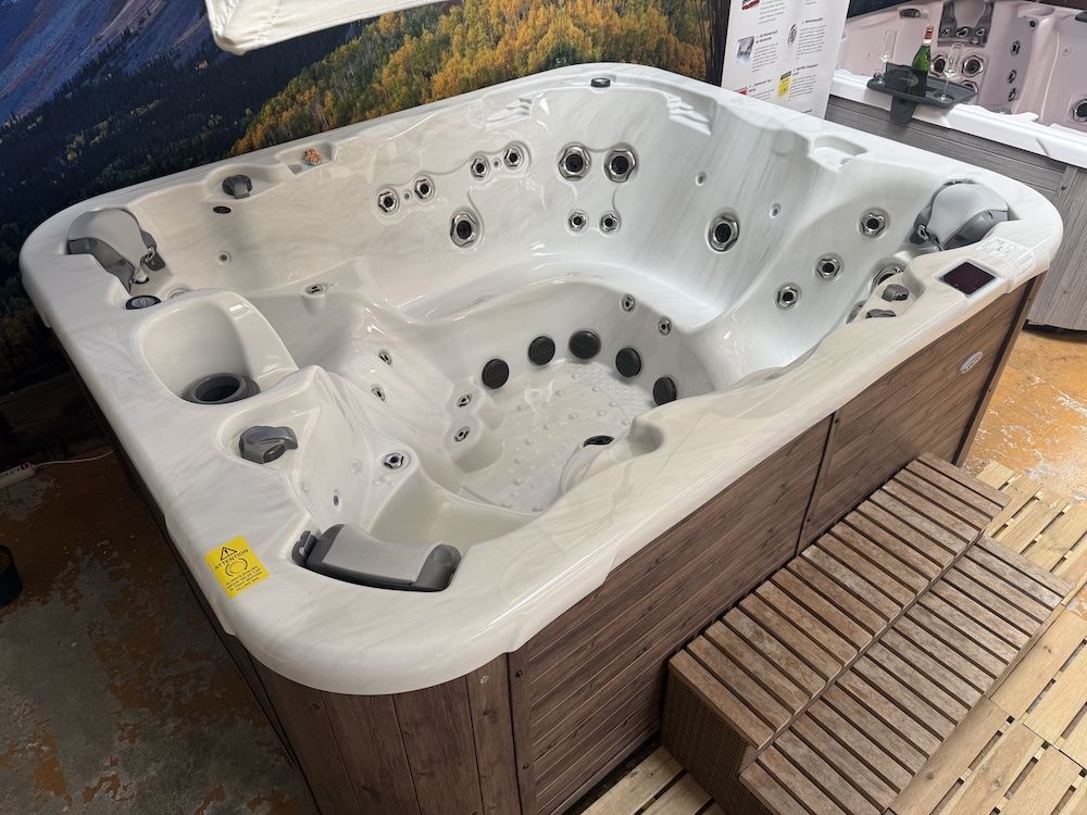 Whirlpool Ausstellung Executive